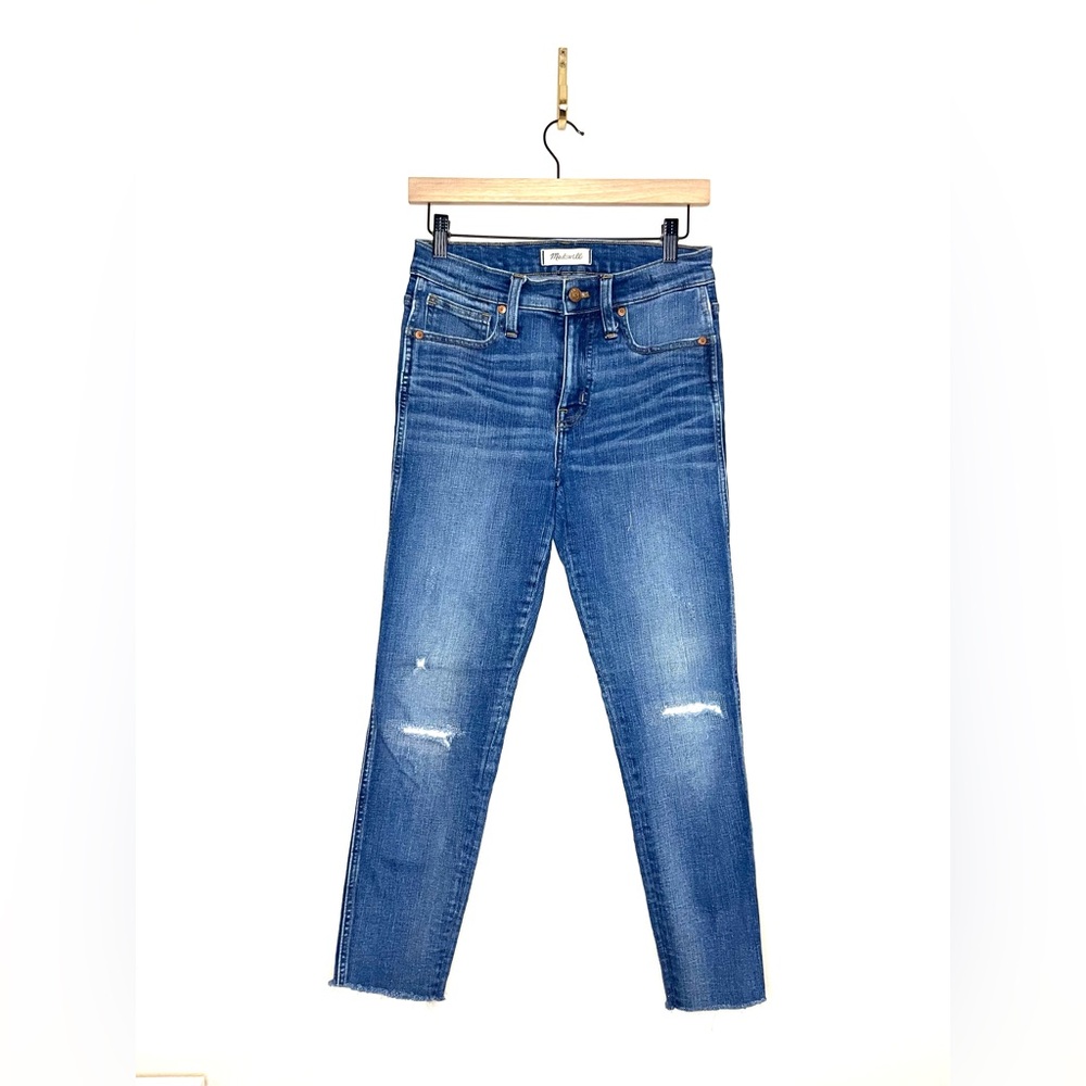 MADEWELL 9" High‎ Rise Skinny Raw Hem Slightly Distressed Jeans | 26